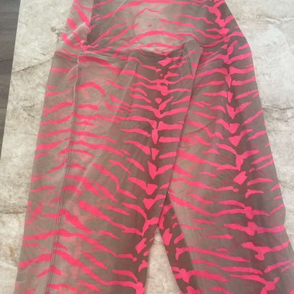 Beach bunny cover up. - Picture 12 of 14